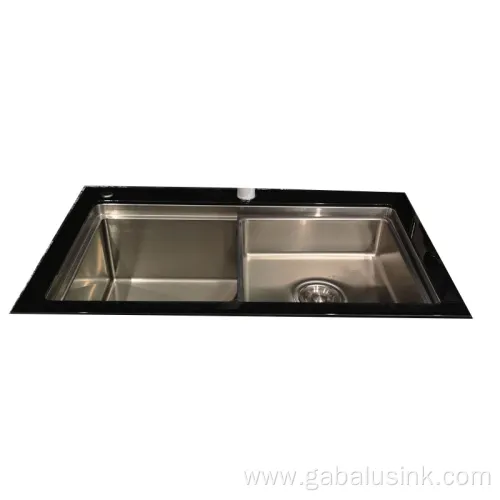 Aesthetically pleasing Commercial Handmade Kitchen Sink